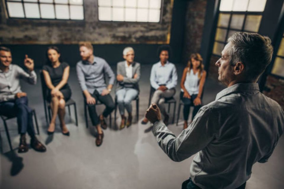 https://www.digitalfitnessworld.com/what-exactly-does-a-mental-health-coach-do-and-how-can-you-become-one/