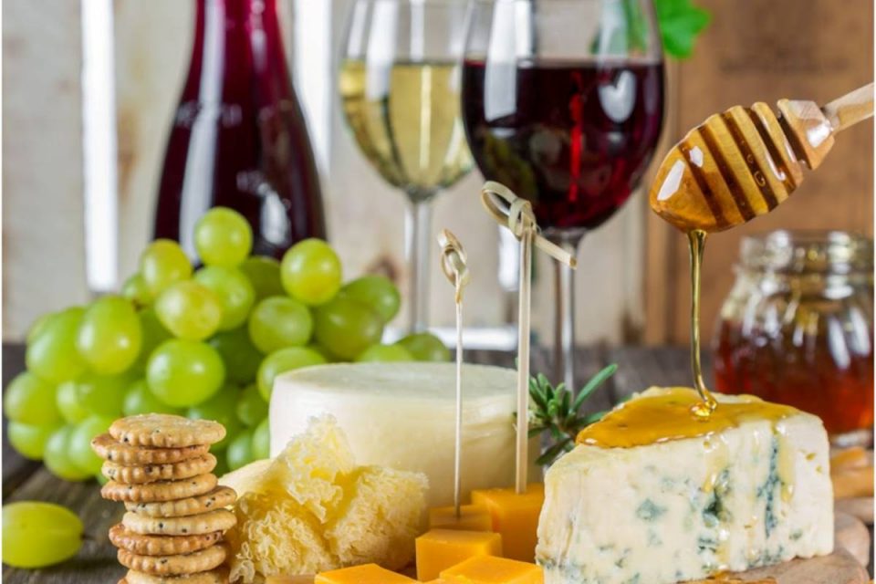 Why Fluoroplastics Are Important In The Food & Drink Industry
