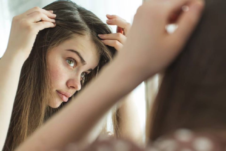 wellhealthorganic.com/know-the-causes-of-white-hair-and-easy-ways-to-prevent-it-naturally